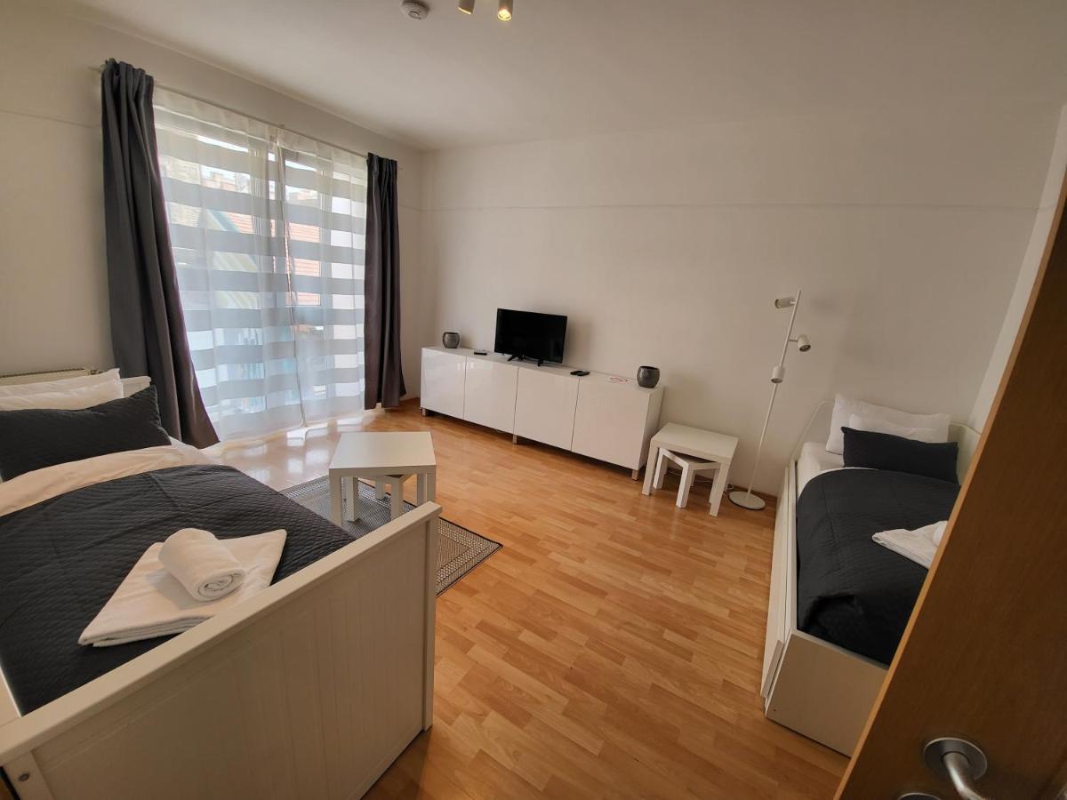 Hi Downtown Apartment A513 บูดาเปสต์ ภายนอก รูปภาพ